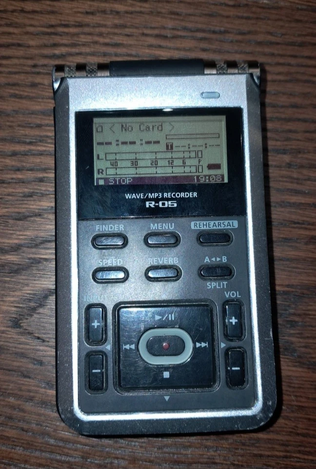 Registratore Digitale Roland R-05 - WAVE / MP3 - SD Inclusa - Bild 2 von 3