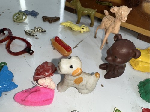 CHARMS KONVOLUT Kunststoff Vintage 60er Jahre Cease Box Nachlass Fund - Bild 6 von 19