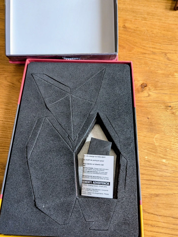 Stanzschablone "WHERE WOMAN COOK" von SIZZIX 659195 Box House nicht benutzt - Bild 2 von 2