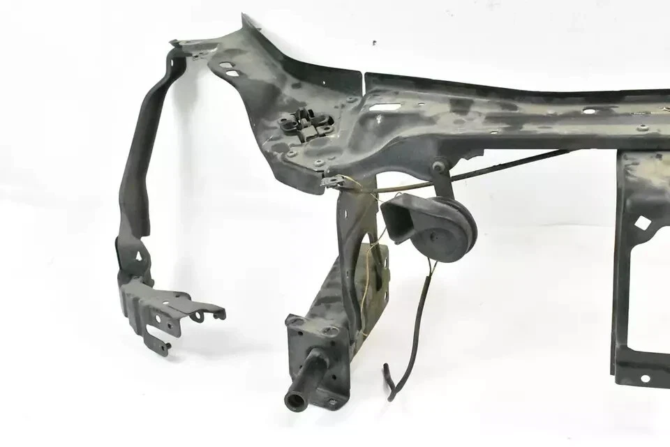 Barra de amarre de soporte de radiador superior delantero OEM Mercedes W219 CLS550 CLS500 Foto 4 de 4