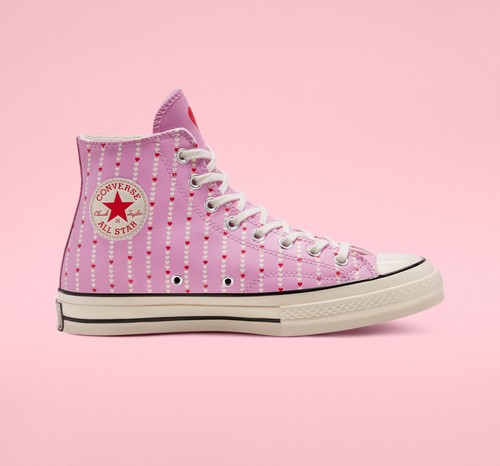 Converse - LOVE FEARLESSLY Womens Shoes 