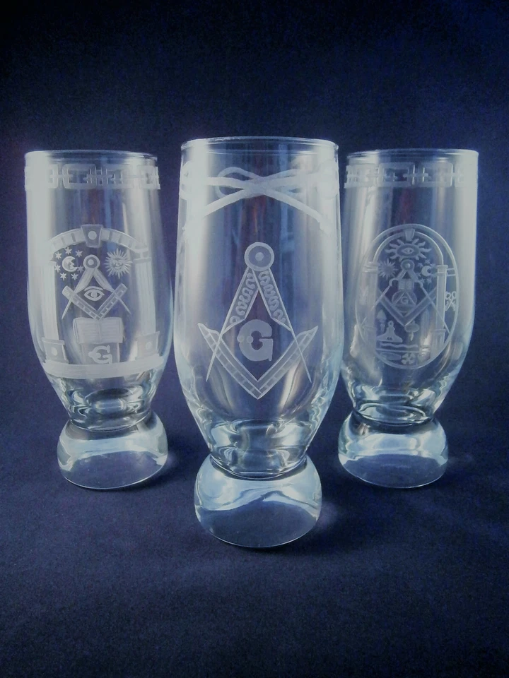 Logen-Glas Kanone m. Freimaurer-Motiv - Bild 1 von 1