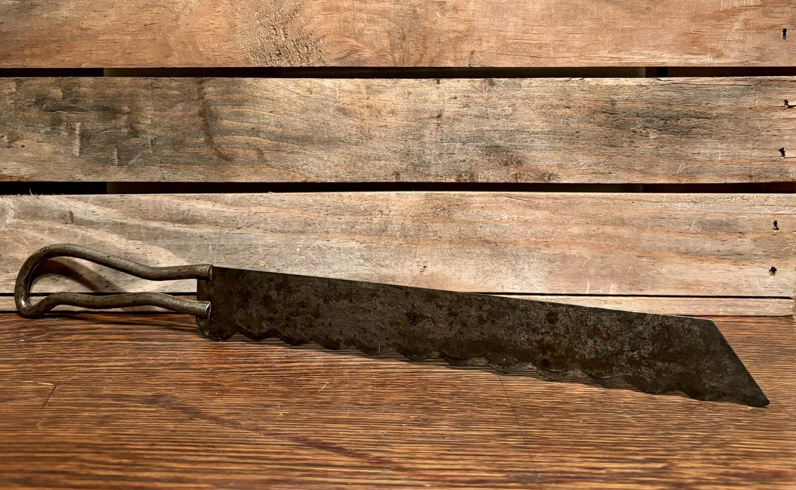 Antique Early 1900s “Victor” Serrated Bread Knife Country Farm Kitchen