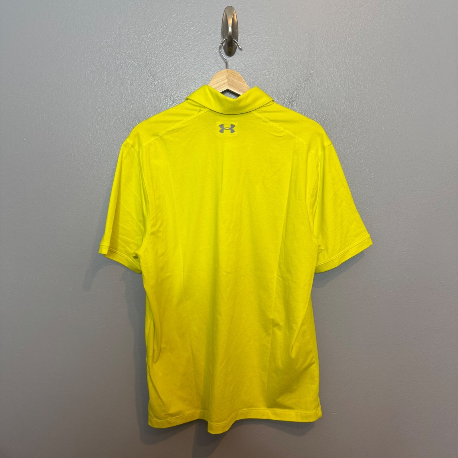 UNDER ARMOUR bright yellow golf polo shirt size L Large Men's Casual