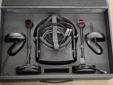 Oculus Rift CV1 Headset With 2 Base Stations And Controllers + Cable (Full Set)