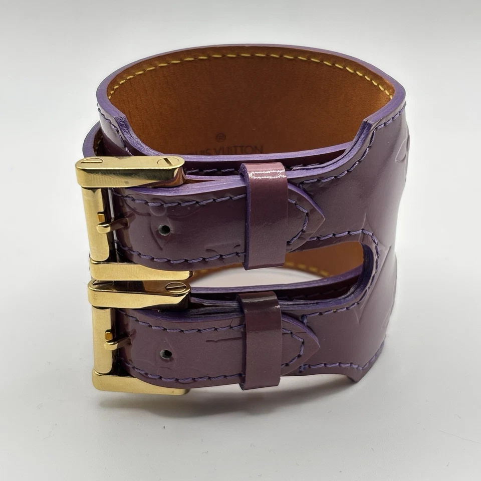 Pulsera Louis Vuitton Charlton Doble Envoltura en Cuero Vernis Monograma Púrpura Foto 2 de 4