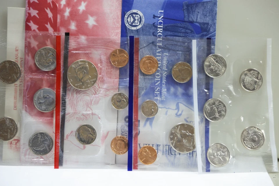 1999 US Mint Uncirculated Set Philadelphia & Denver Original. - Image 2 of 2