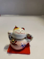 Japanese Mini Cat Maneki Neko 4.9 Cm Blue Ceramic 