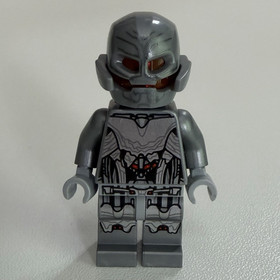 Lego The Avengers Quinjet City Chase 76032 Marvel Ultimate Ultron Minifigure
