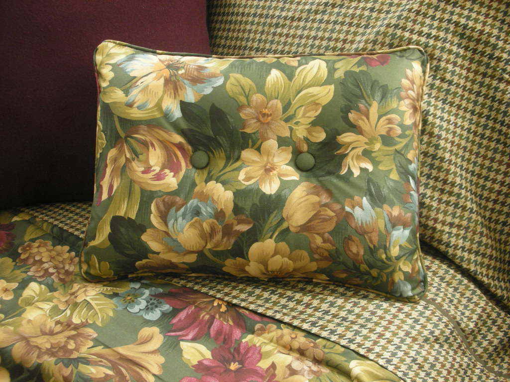 NEW Custom Ralph Lauren Edgefield Floral Accent Pillow 2 Button eBay