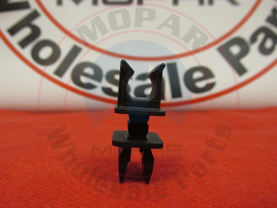 DODGE CHRYSLER JEEP VIPER Capucha Varilla Retenedor Clip Baúl NUEVO OEM MOPAR Foto 4 de 4