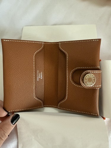 Nagelneu Hermes R.M.S. Kartenetui in Goldfarbe - Bild 1 von 7