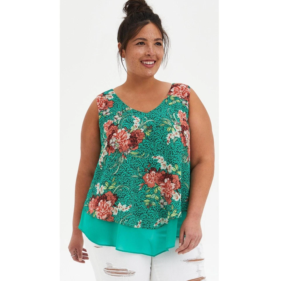 Blusa sin mangas nueva con etiquetas TORRID para mujer 1X (1) verde floral de gasa doble capa cuello en V Foto 2 de 4