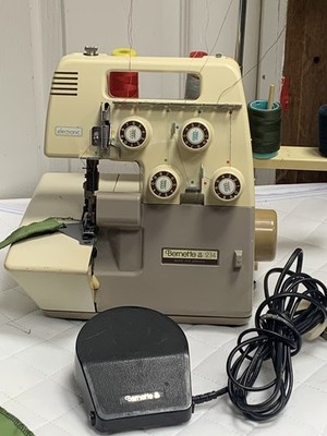Bernina Bernette 234 Nähmaschine Overlock 4 Faden mit Fußpedal geprüft GWO