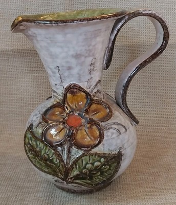 Studiokeramik Kanne - Handarbeit Keramik Milchkännchen - Blattdekor - rustikal Vintage
