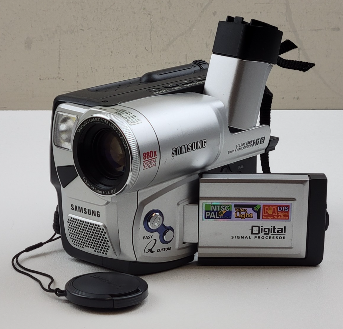 Samsung SCL906 Hi8 NTSC Video Camera Camcorder NO CHARGER OR
