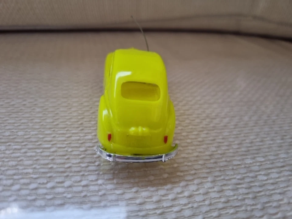 CLE - Peugeot 203 - Jaune - Bonux  1/48 - Miniature - N°1 - Creation Clé - Photo 3/4