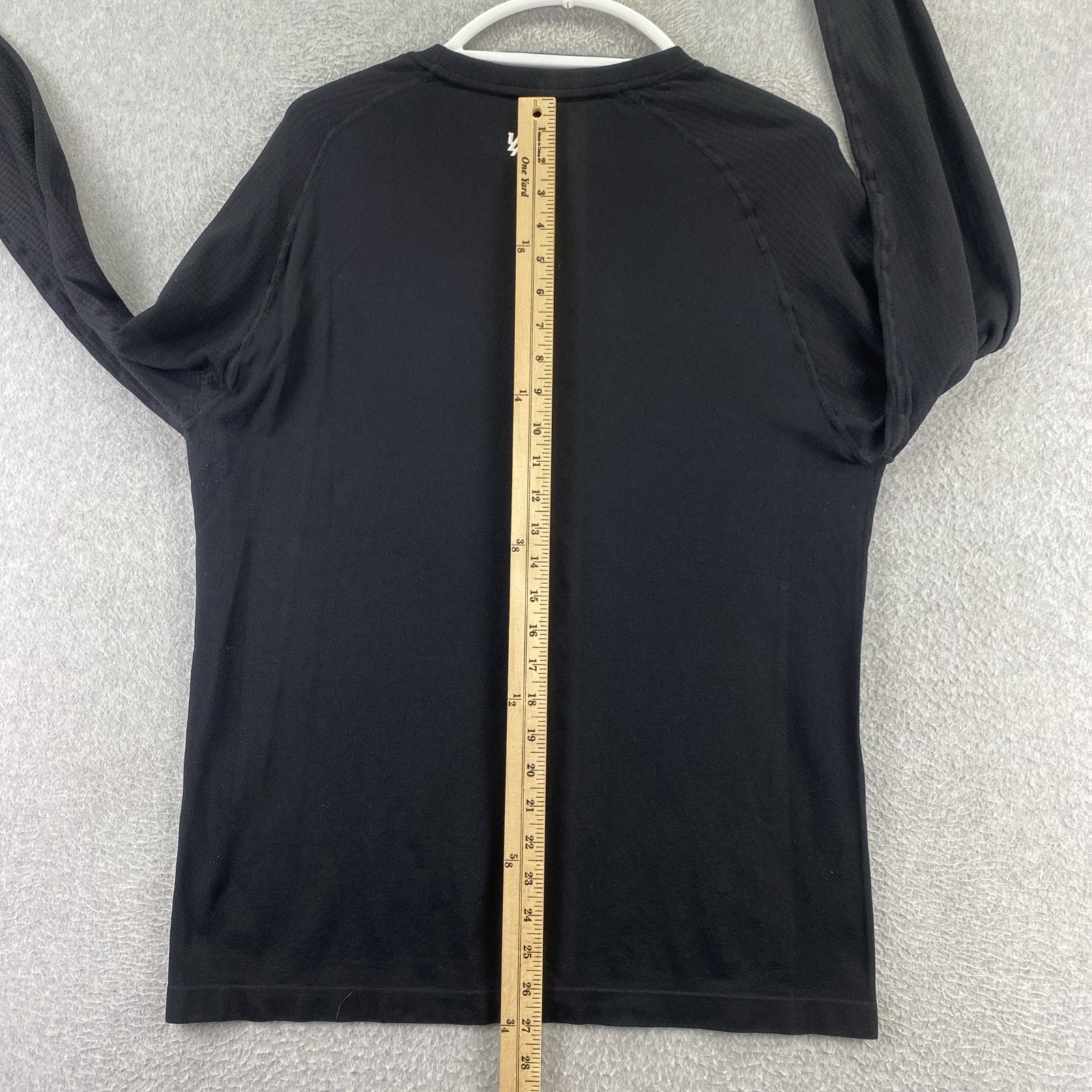 YoungLA Large Black Athletic Performance Long Sle… - image 7