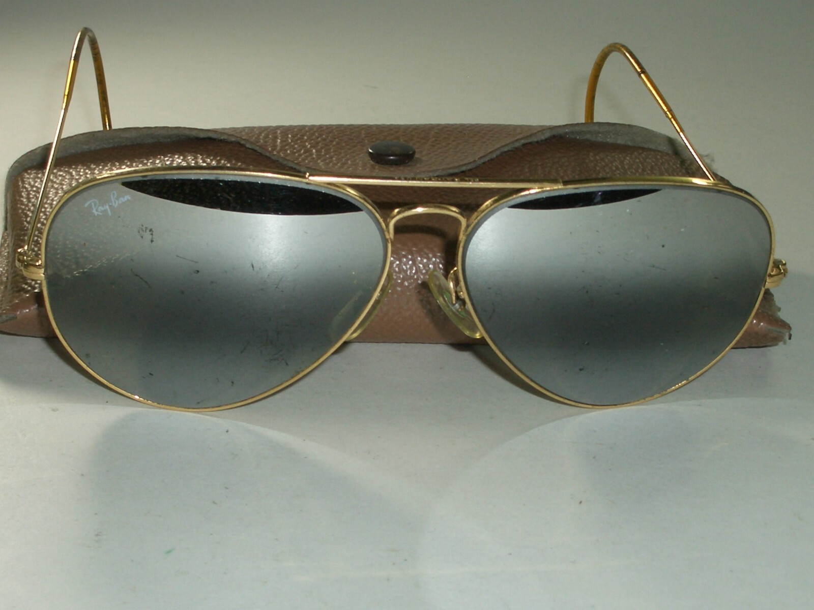 1980-s-b-l-ray-ban-g31-uv-double-gradient-mirror-wraparounds-aviator