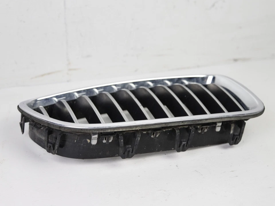 PARAGOLPES DELANTERO DERECHO BMW 528 535 550 F10 PARRILLA SUPERIOR RIÑÓN CROMO 2011-2016 OEM Foto 4 de 4