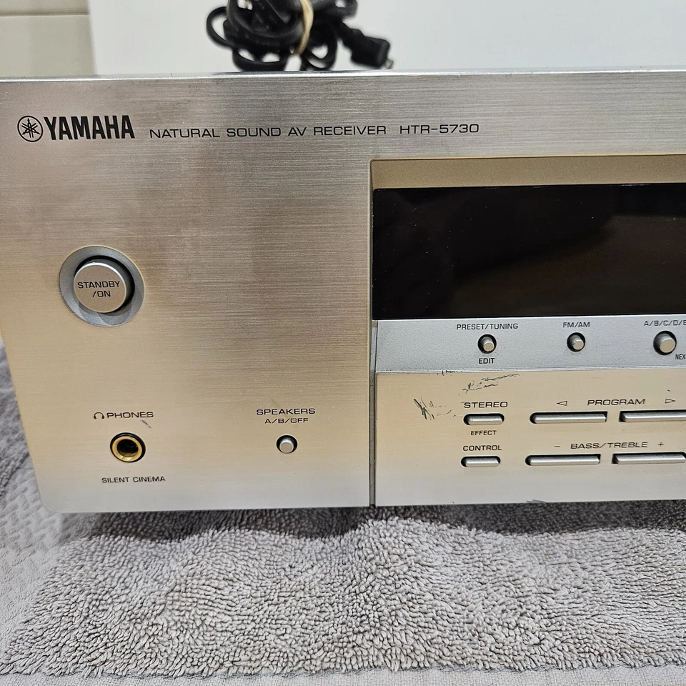 YAMAHA Amplifier HTR-5730 Natural Sound 5.1 Channel A/V Receiver Tested Working - Image 2 of 4