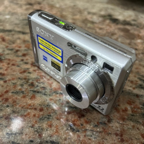 Sony Cybershot DSC-W80 Digital Camera 7.2 MP NEW Batteries & Charger š„ - Picture 7 of 11