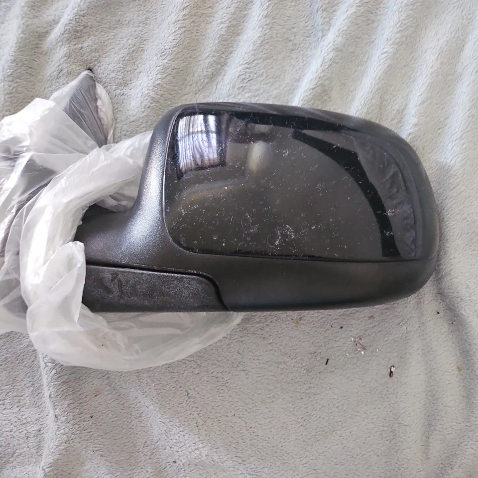 Espejos retrovisores laterales eléctricos térmicos con luces de charco (negro) para Chevy GMC 2000-2002 Foto 3 de 4