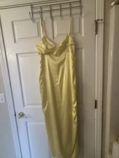 Gorgeous Yellow Dress perfect for any occasion (US Size 8)
