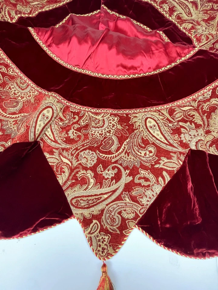 Frontgate Christmas Tree Skirt Red Tapestry Brocade Velvet Satin Tassels - Image 3 of 4