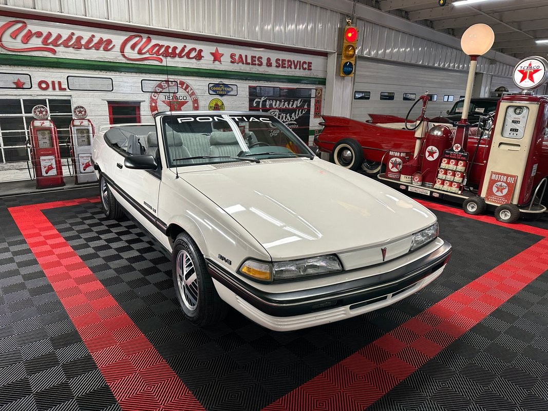 1991 Pontiac Sunbird for sale in Columbus Ohio