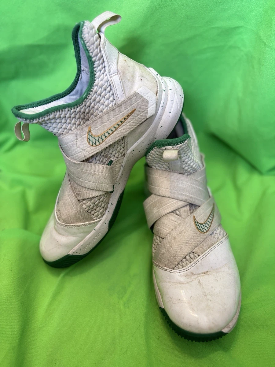 Las mejores ofertas en Nike LeBron Soldier 12 SVSM Home | eBay