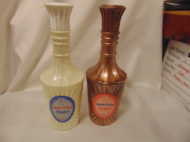 Pair Jim Beam/Dark Eyes Vodka Starburst Decanters-Speckled White & Copper-EMPTY