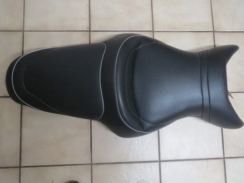 BMW K 1300 R Motorrad Zubehör Sportsitzbank, Geleinlage Fahrer und Sozius