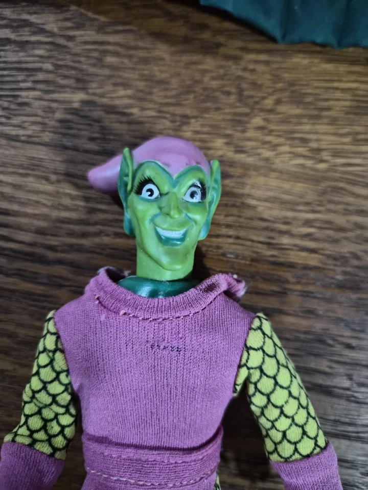 TODO ORIGINAL 1970 Mego 8" Marvel Figura de Acción Duende Verde Spider-Man Villano Foto 2 de 4