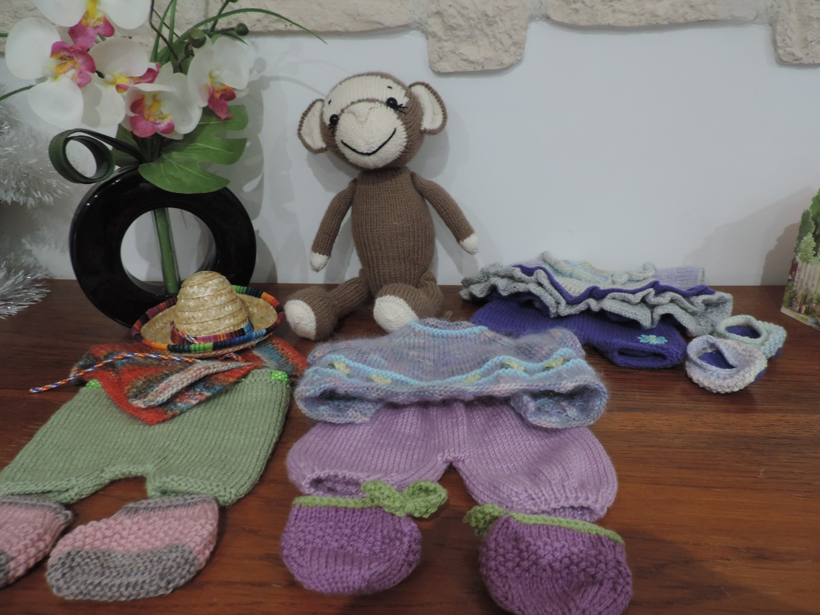 Doudou singe tricoté main anti-peluche sans danger pour bébé 36cm