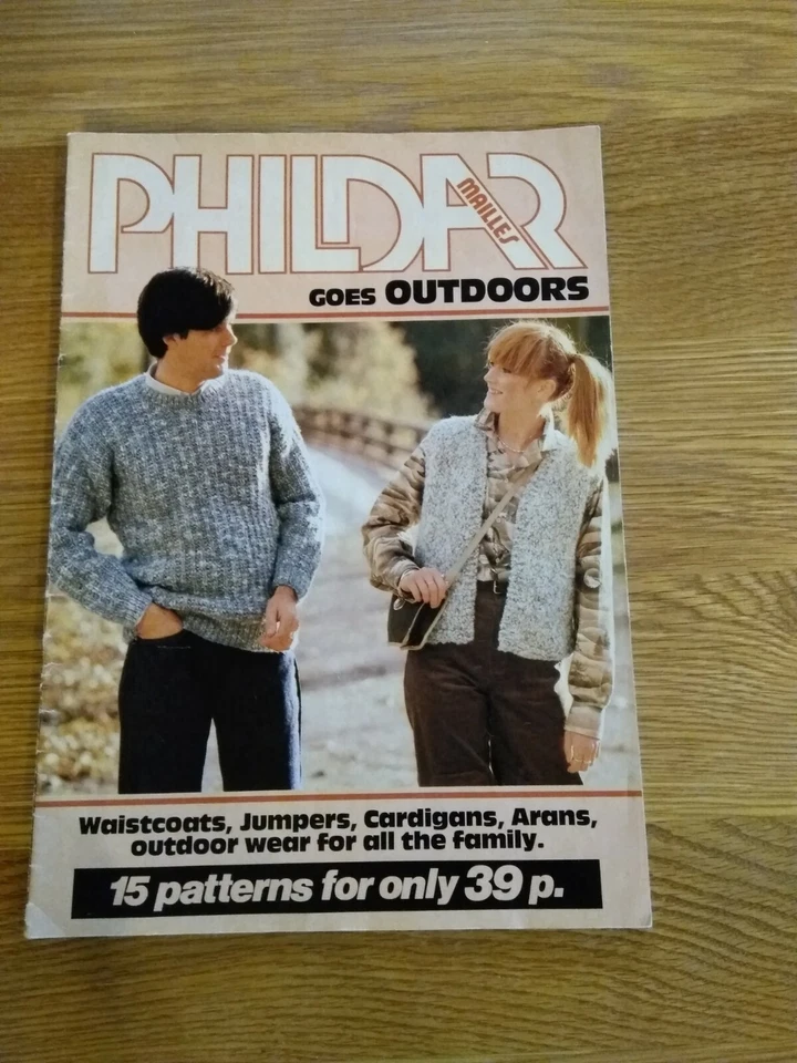 7 Vintage Family Ladies Men's Girl Boy knitting patterns, Patons King Cole Robin - Image 4 of 4