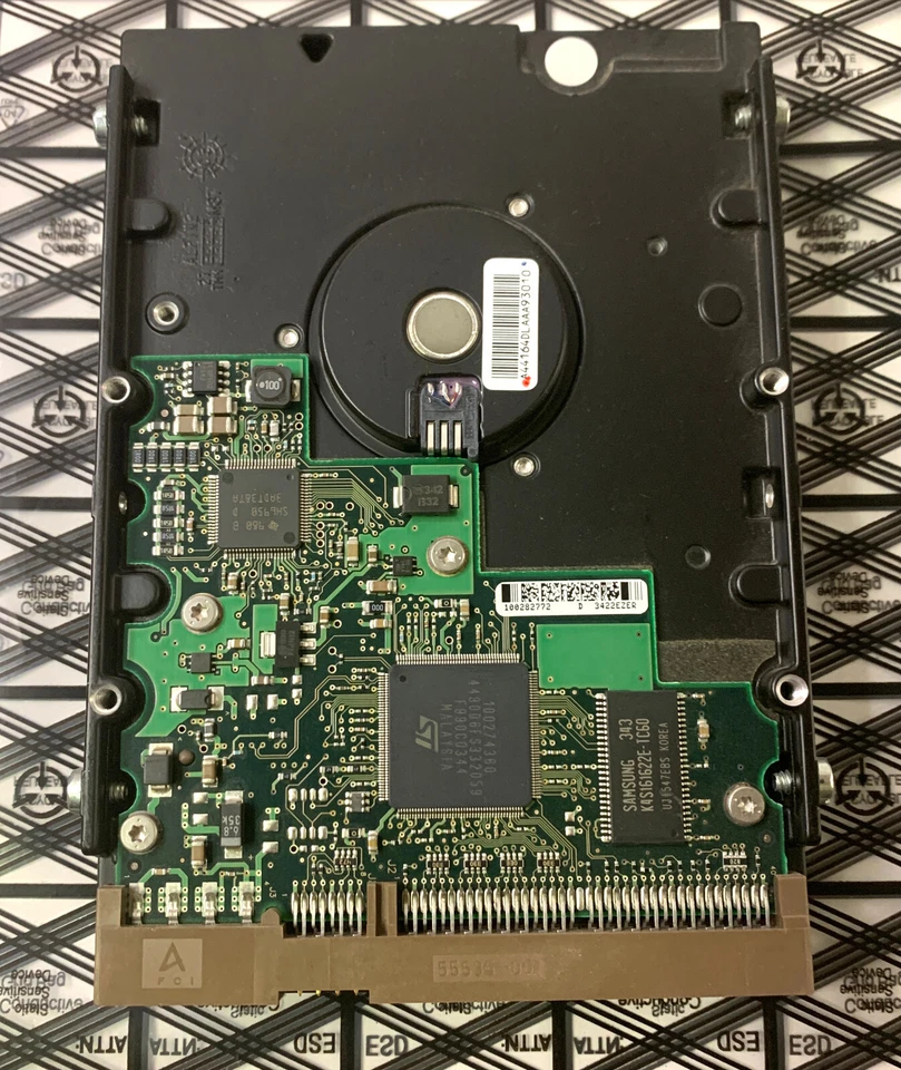 Seagate Barracuda 7200.7 40GB Internal 7200RPM 3.5" (ST340014A) Hard Disk Drive - Image 3 of 4