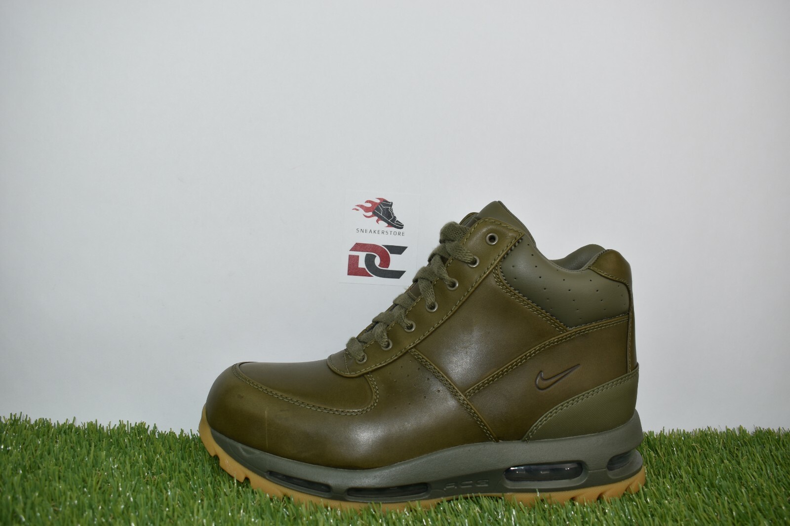 mens nike air goadome boots