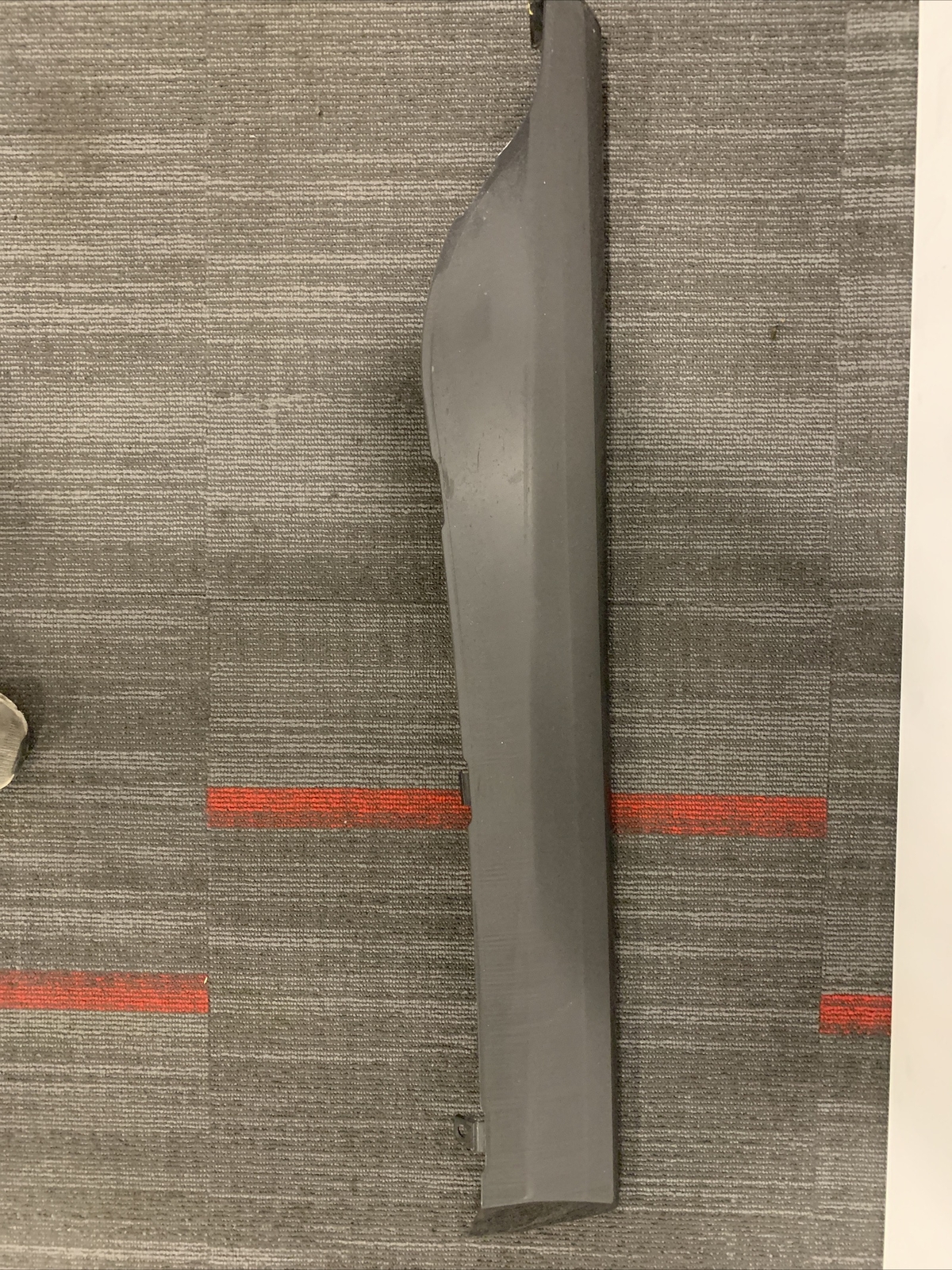 Original McLaren 570 S/GT DOOR LOWER TRIM COVER SILLS 13AA588CP Left