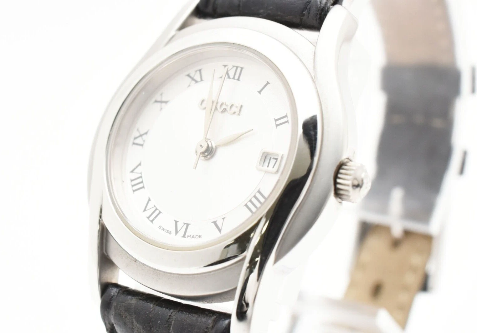 [ Presque comme neuf] Montre bracelet pour femme GUCCI 5500L 27 mm cadran argenté romain date quartz