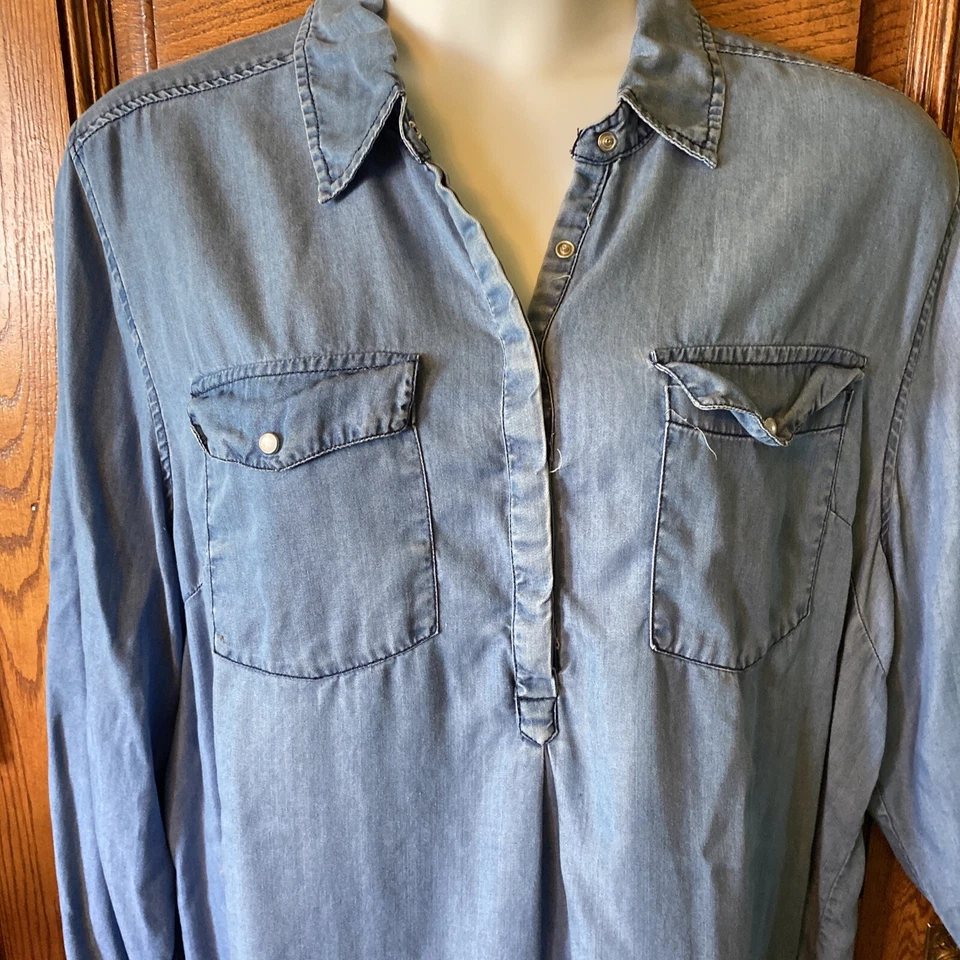 EARL JEAN Camisa Para Mujer Azul Cambray Denim Pullover Cómoda Tencel Perla A Presión 2X Foto 3 de 4