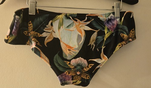 H&M Tropical 2 Pc Floral Twist Top Bikini Swim Wear Set Flattering - Picture 9 of 15