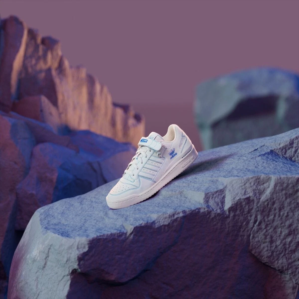 Donovan mitchell deals shoes white