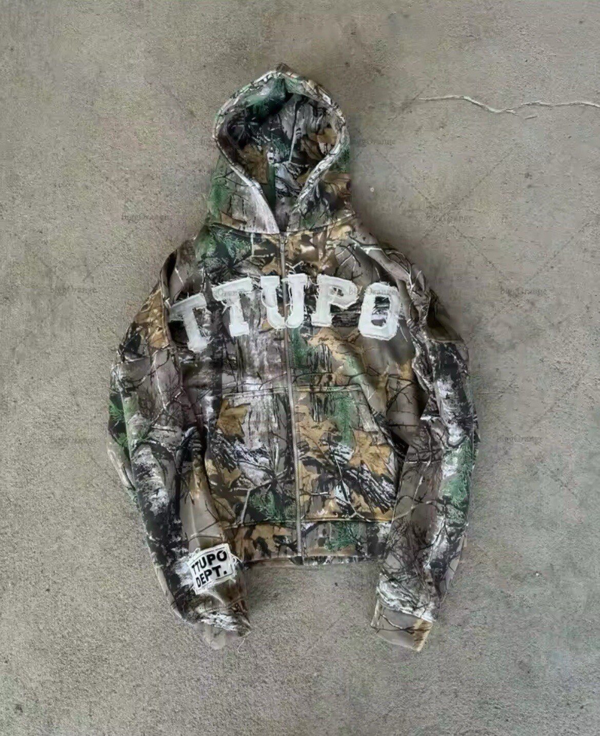 Picture 1 of 1