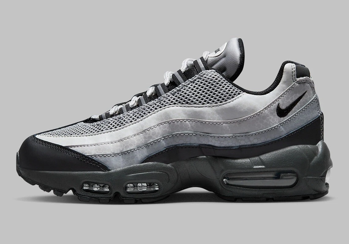 Nike Air Max 95 LX Reflective Safari Womens Shoes Size 6 9 new