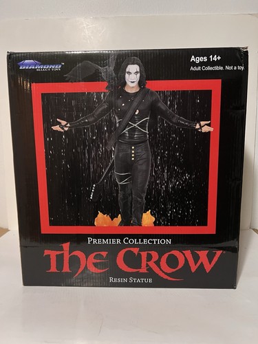 Diamond Select The Crow Resin Statue - Picture 1 of 7