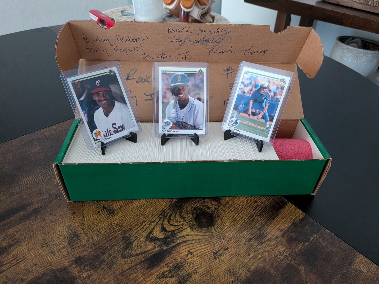 1990 Upper Deck Baseball Complete Set with Box - Sosa Walker Ken Griffey Jr