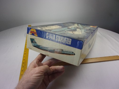 Kit modellino Lockheed C-141A Starlifter AURORA 1969 USAF n. 376 - Foto 3 di 5