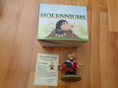 MOLENNIUMS DM59-FE SCRUMOLEGING BLUE/RED RUGBY SIGNED BOXED LTD ED MOLE FIGURINE