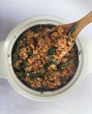 Noodles Mixture Chili Spicy Taste Bite Without Artificial Flavors 200 grams
